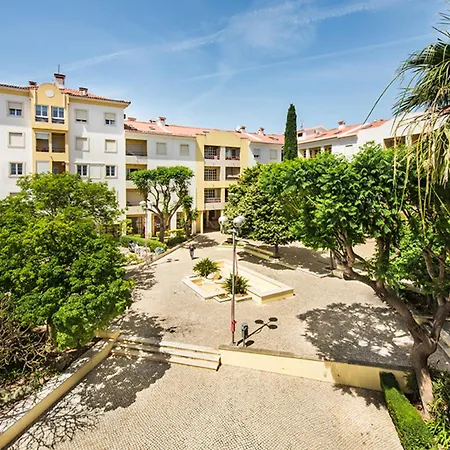 Bright & Spacious In The Heart Of Tavira