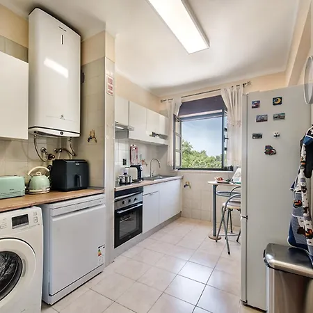 Bright & Spacious In The Heart Of *