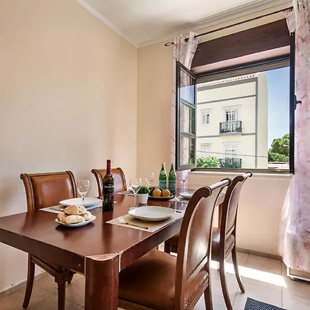 Bright & Spacious In The Heart Of Appartement Tavira