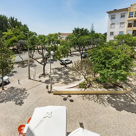 Bright & Spacious In The Heart Of Διαμέρισμα