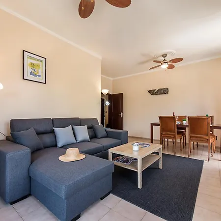Bright & Spacious In The Heart Of Appartement Tavira