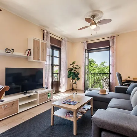 Bright & Spacious In The Heart Of Tavira