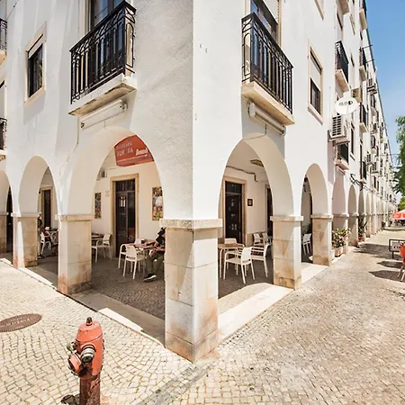 Bright & Spacious In The Heart Of *