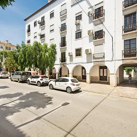 Bright & Spacious In The Heart Of Appartement